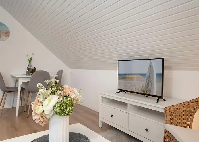 Erlengrund 7 Leuchtturm * Pelzerhaken